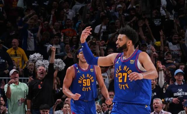 ewc-园区战神归来!37岁CP3遇上巅峰穆雷:无冠魔咒乍现